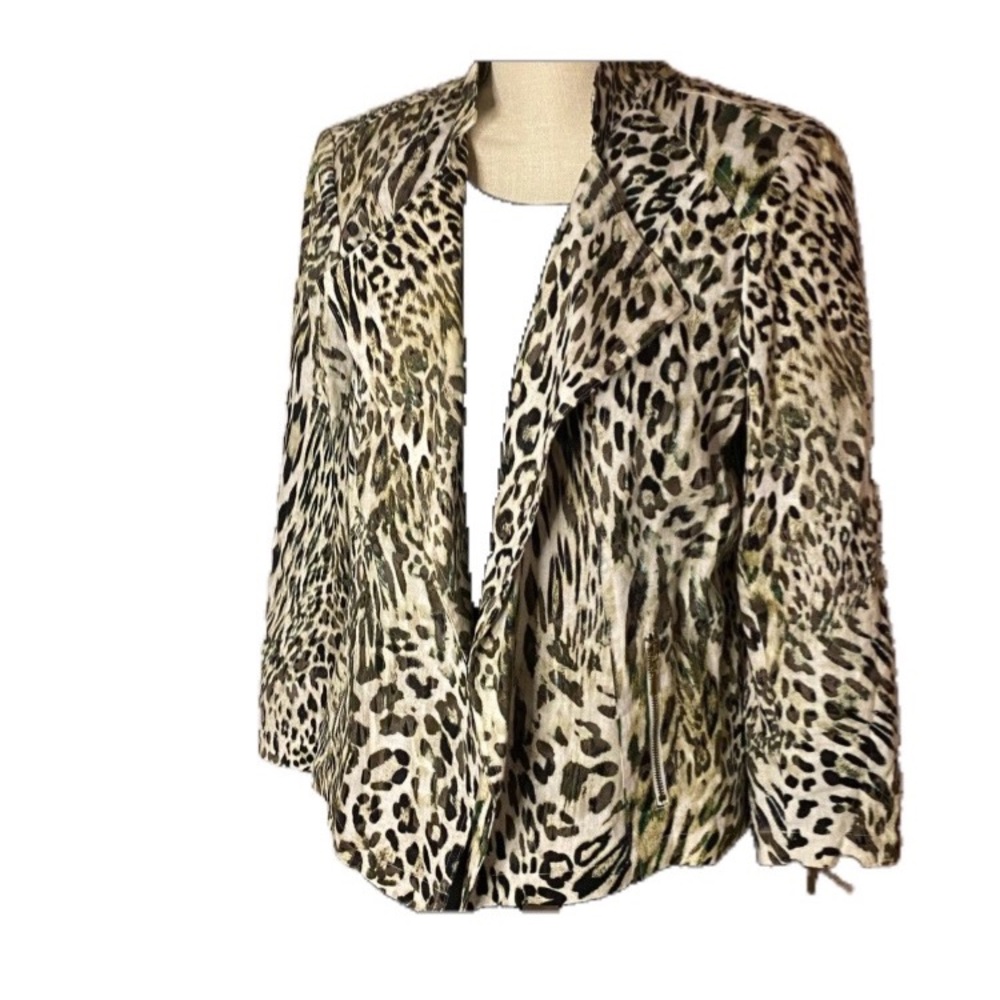 Chico’s Leopard Print Moto Jacket Size 2 EUC